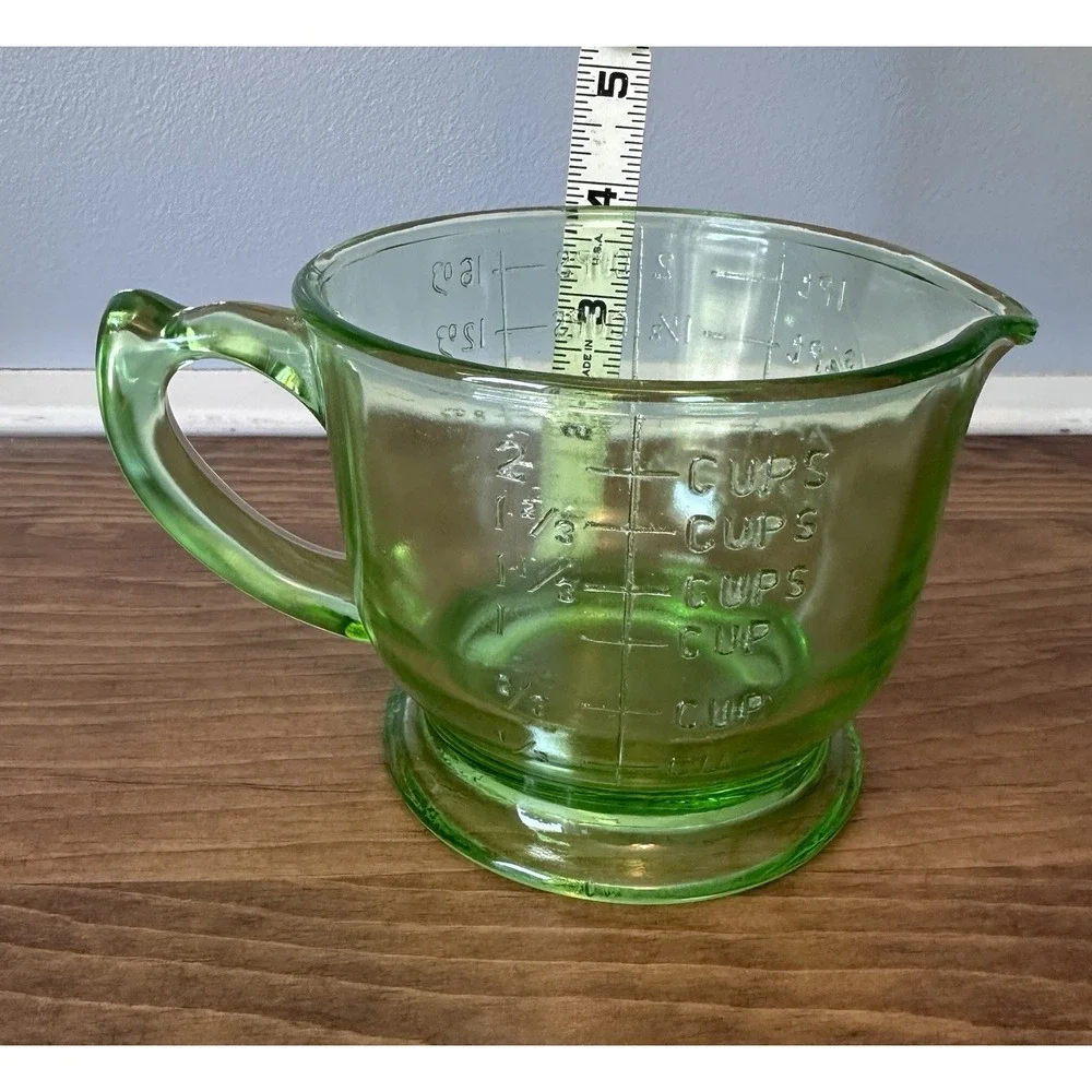 Hazel-Atlas Measuring Cup 2 Cup Green Uranium Glass UV Reactive Vintage